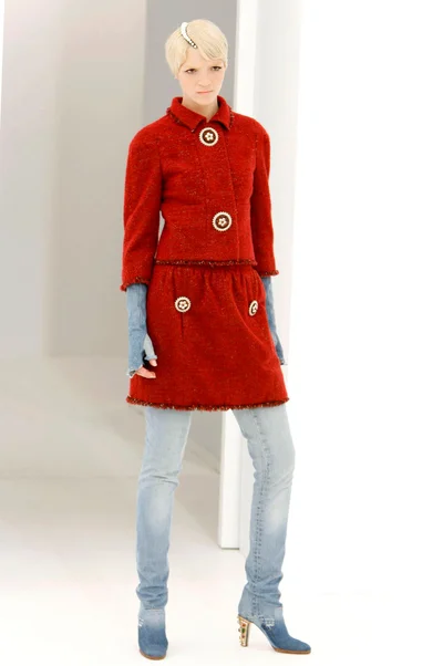 Look 3